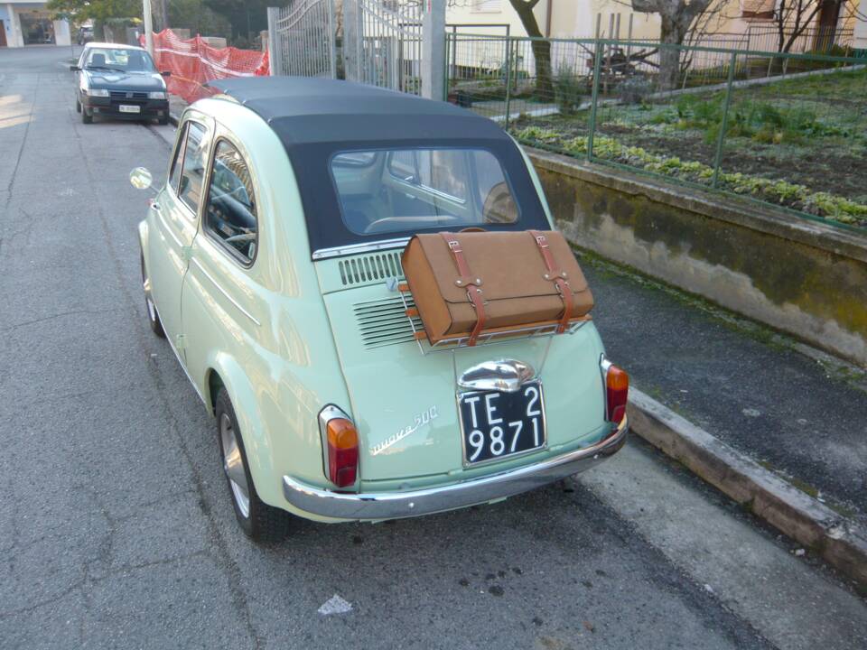 Image 20/27 of FIAT 500 D (1964)