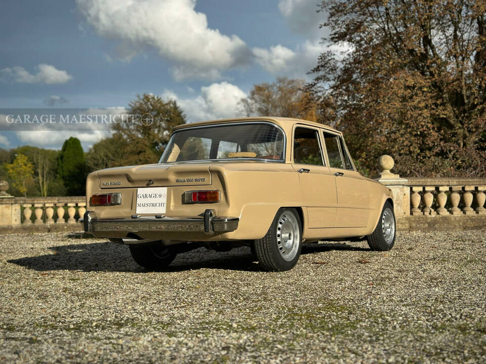 Image 39/100 de Alfa Romeo Giulia 1300 Super (1971)