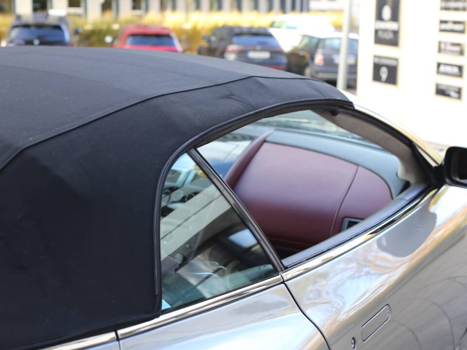Bild 35/47 von Aston Martin DB 9 Volante (2006)