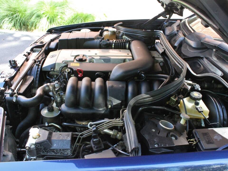 Image 10/21 of Mercedes-Benz E 320 (1995)