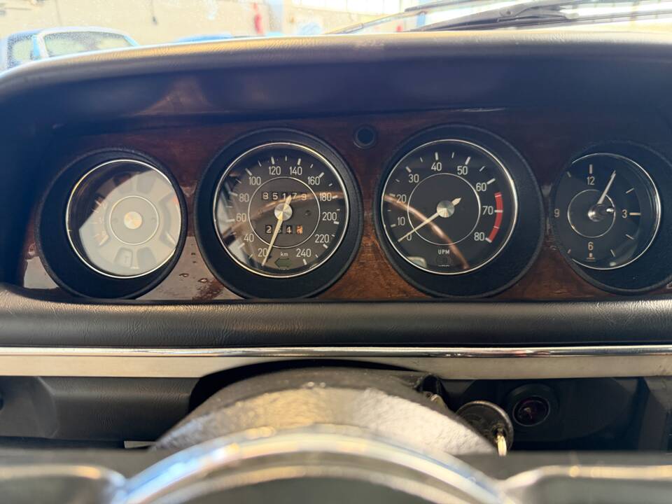 Bild 56/69 von BMW 3,0 CSi (1975)