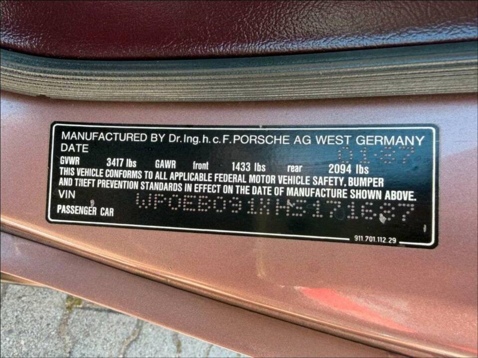 Afbeelding 32/41 van Porsche 911 Carrera 3.2 (WTL) (1987)