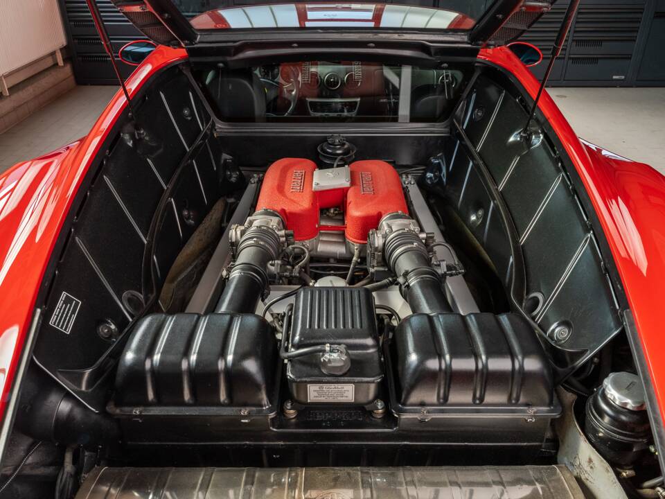 Immagine 6/9 di Ferrari 360 Modena (2004)