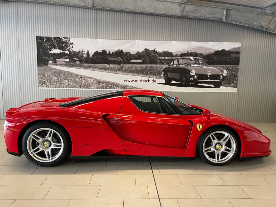 Immagine 8/24 di Ferrari Enzo Ferrari (2004)