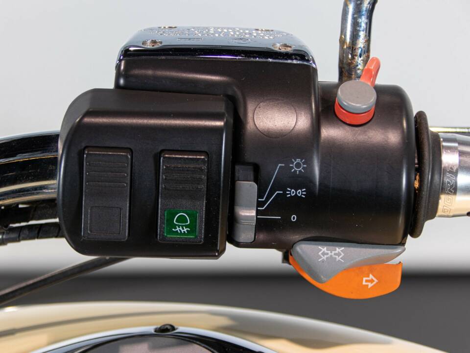 Bild 27/50 von BMW R 1200 C (2001)