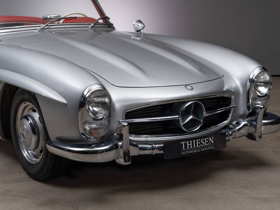 Image 26/47 of Mercedes-Benz 300 SL Roadster (1963)