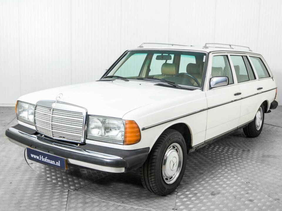 Bild 18/50 von Mercedes-Benz 300 D (1983)