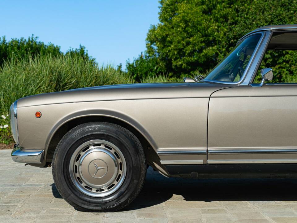 Image 42/50 de Mercedes-Benz 280 SL (1969)