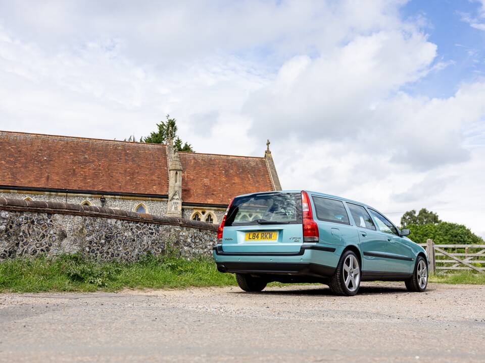 Image 44/50 de Volvo V70 R AWD (2003)