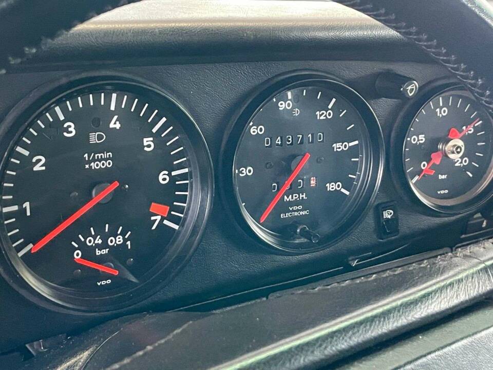 Image 13/20 of Porsche 911 Turbo 3.3 (1986)