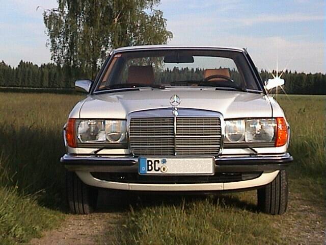 Bild 27/28 von Mercedes-Benz 230 C (1980)