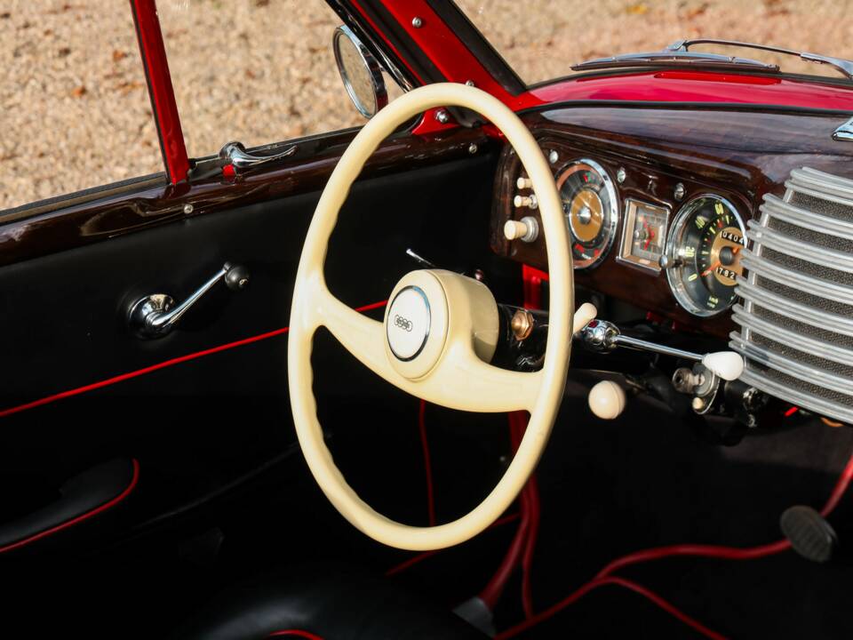 Image 13/50 of DKW Sonderklasse (1954)