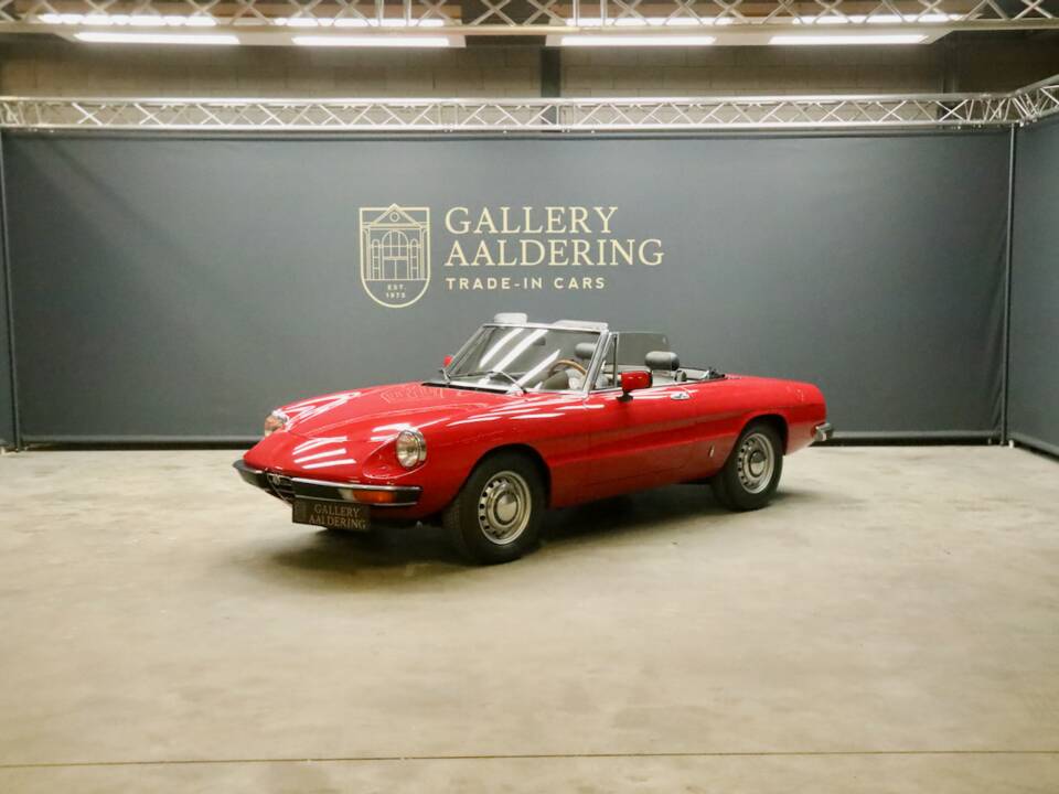 Image 30/50 of Alfa Romeo 2000 Spider Veloce (1982)