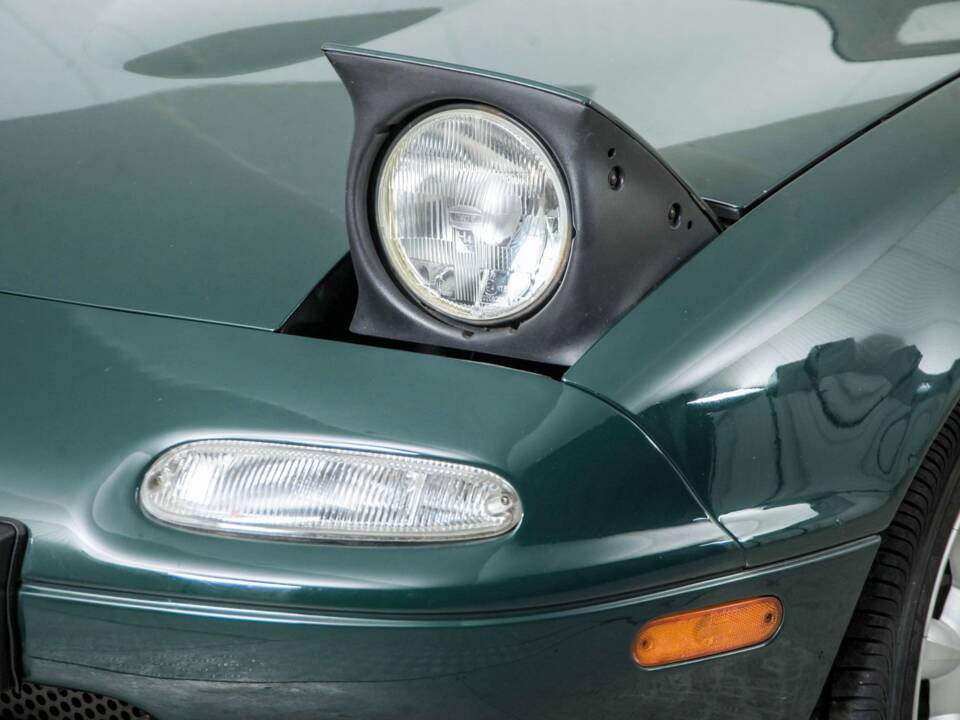 Bild 23/50 von Mazda MX 5 (1995)
