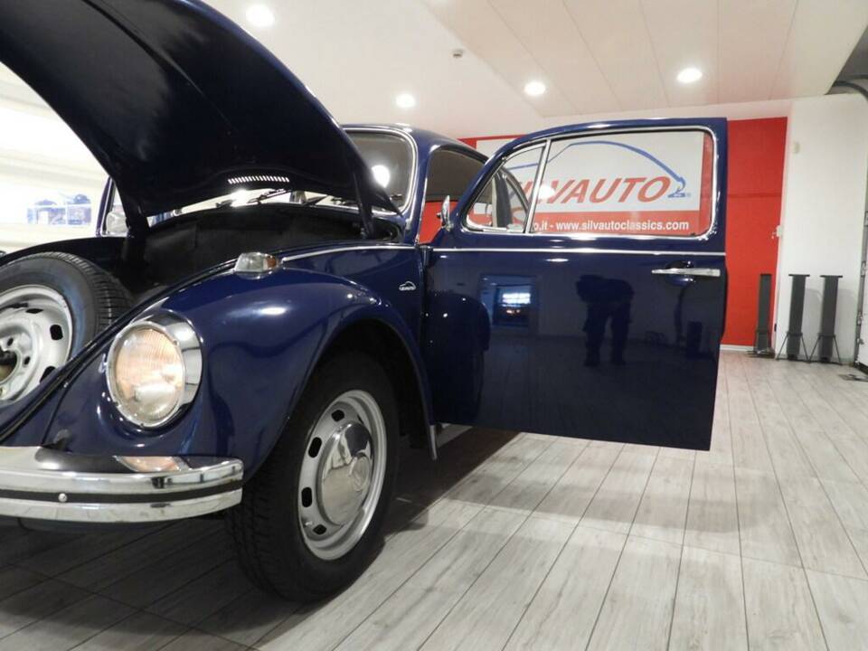 Image 8/10 of Volkswagen Beetle 1200 (1970)