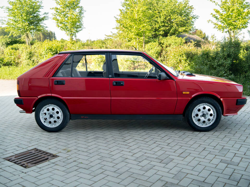 Bild 6/41 von Lancia Delta HF 4WD (1987)
