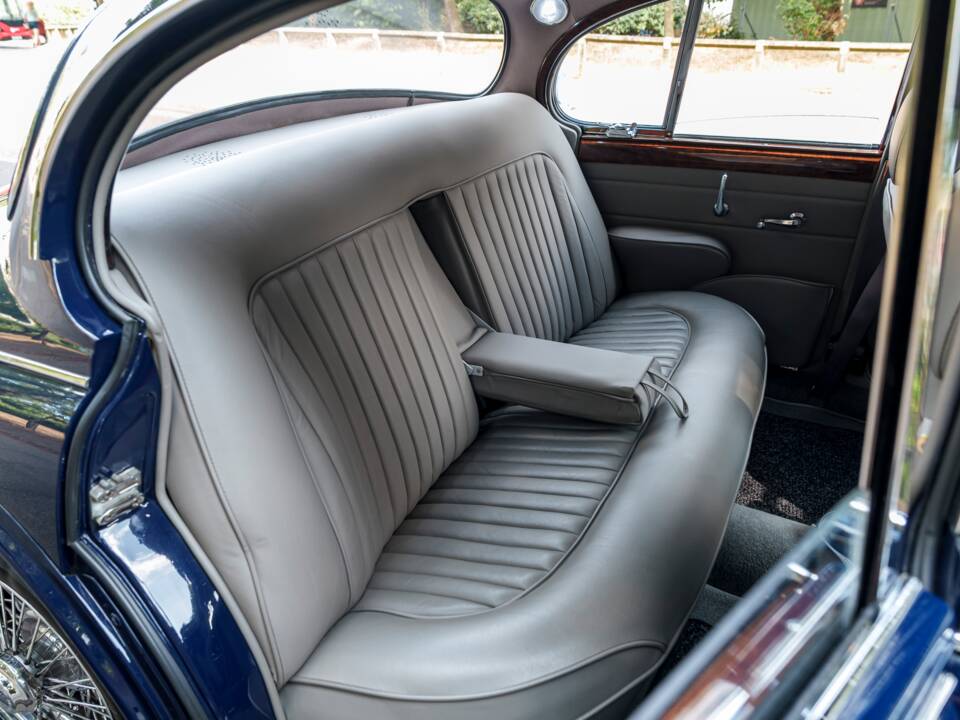 Bild 27/30 von Jaguar Mk II 3.8 (1960)