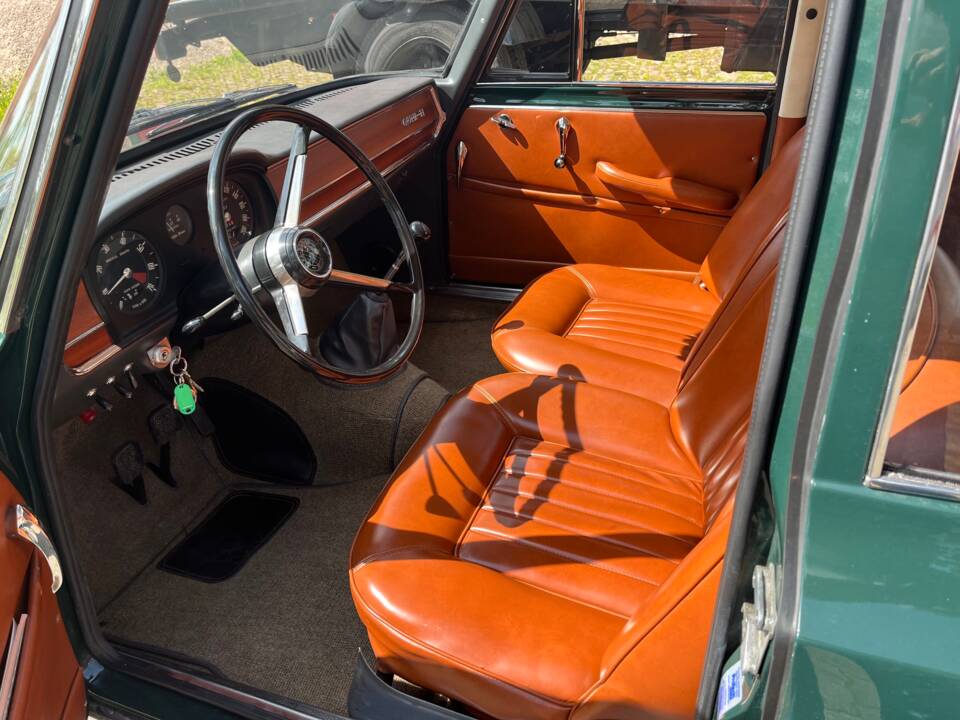Image 9/16 of Alfa Romeo Giulia 1600 TI Giardinetta (1967)