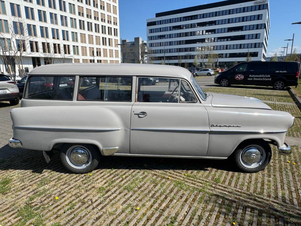 Bild 3/13 von Opel Olympia Rekord Caravan (1954)