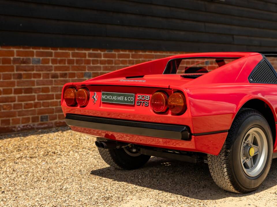 Afbeelding 9/44 van Ferrari 308 GTB Quattrovalvole (1984)