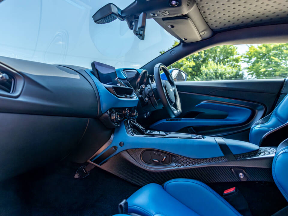 Bild 51/98 von Aston Martin DBS Superleggera Volante (2020)