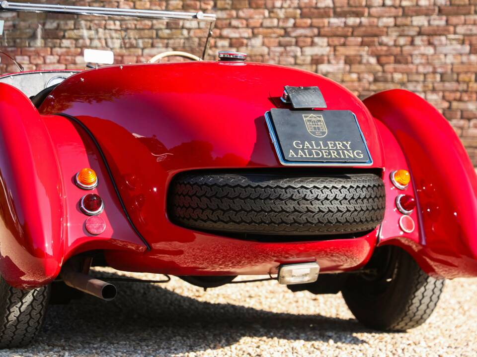 Image 39/50 of Healey Silverstone (1950)