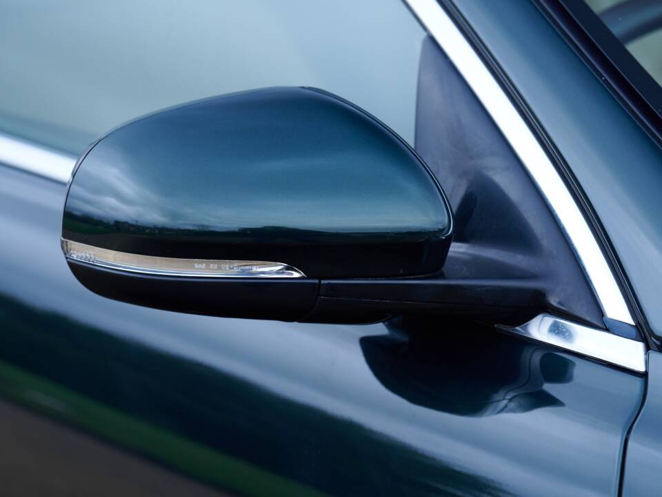 Image 30/50 of Jaguar XJ 5.0 (2010)