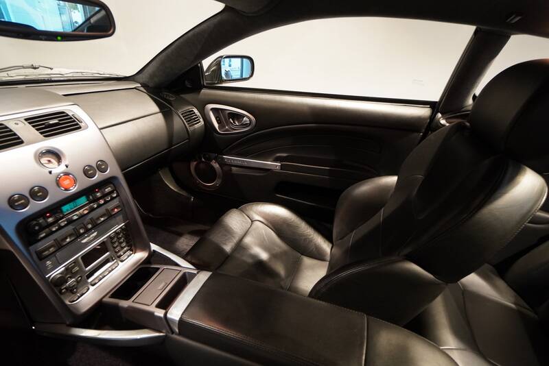 Bild 10/20 von Aston Martin V12 Vanquish (2004)