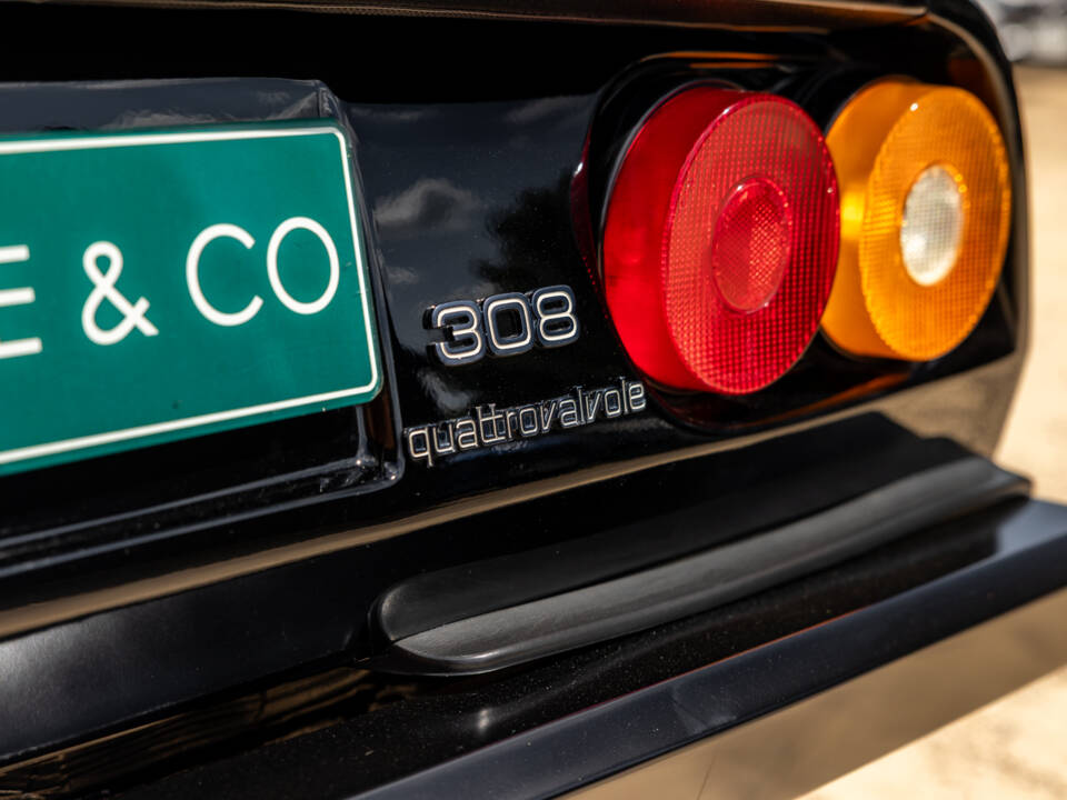 Image 12/80 of Ferrari 308 GTSi Quattrovalvole (1985)