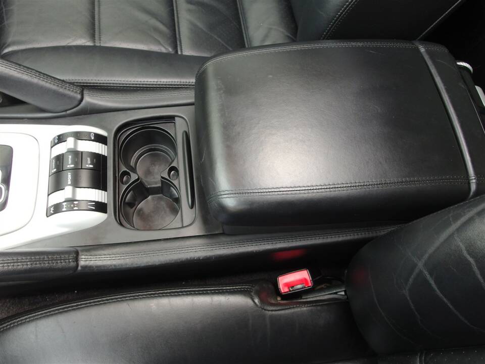 Image 48/99 of Porsche Cayenne Turbo (2007)