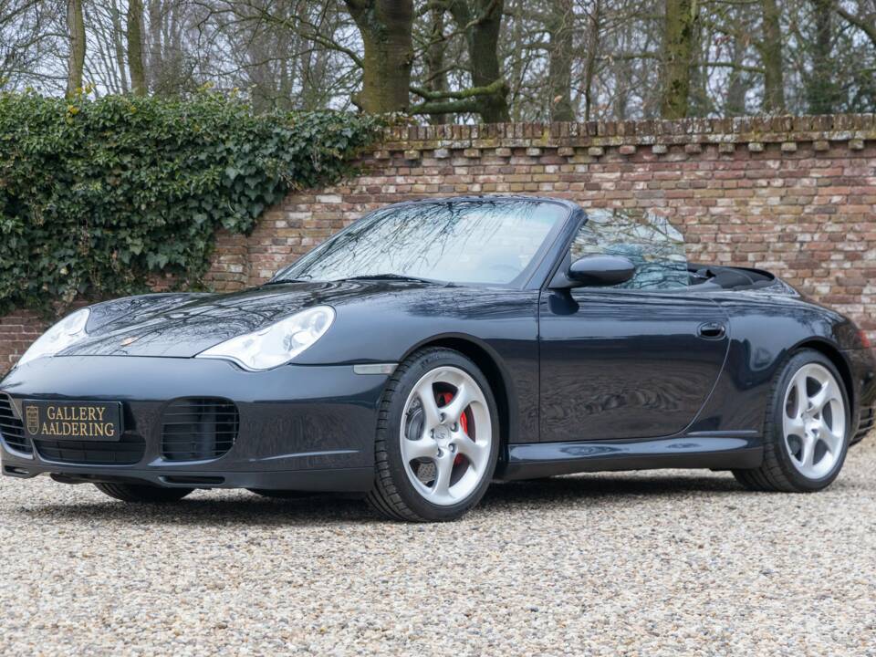 Bild 1/50 von Porsche 911 Carrera 4S (2003)