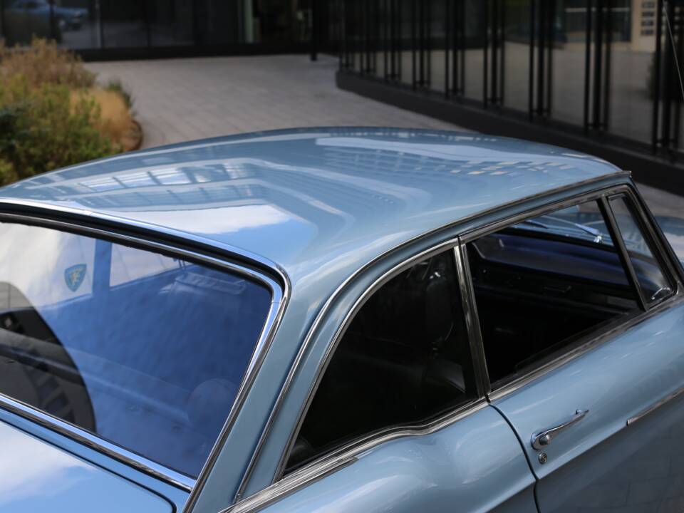 Image 12/56 of Peugeot 404 Coupé (1968)