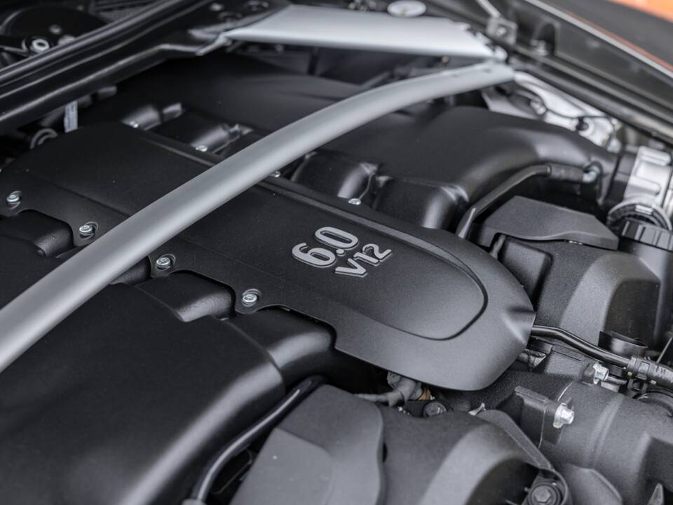 Bild 69/84 von Aston Martin V12 Vantage AMR Roadster (2018)