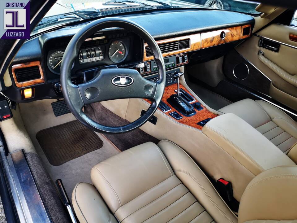 Image 19/70 of Jaguar XJ-S Convertible (1988)
