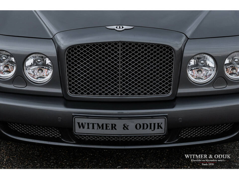 Image 25/32 of Bentley Arnage T (2006)