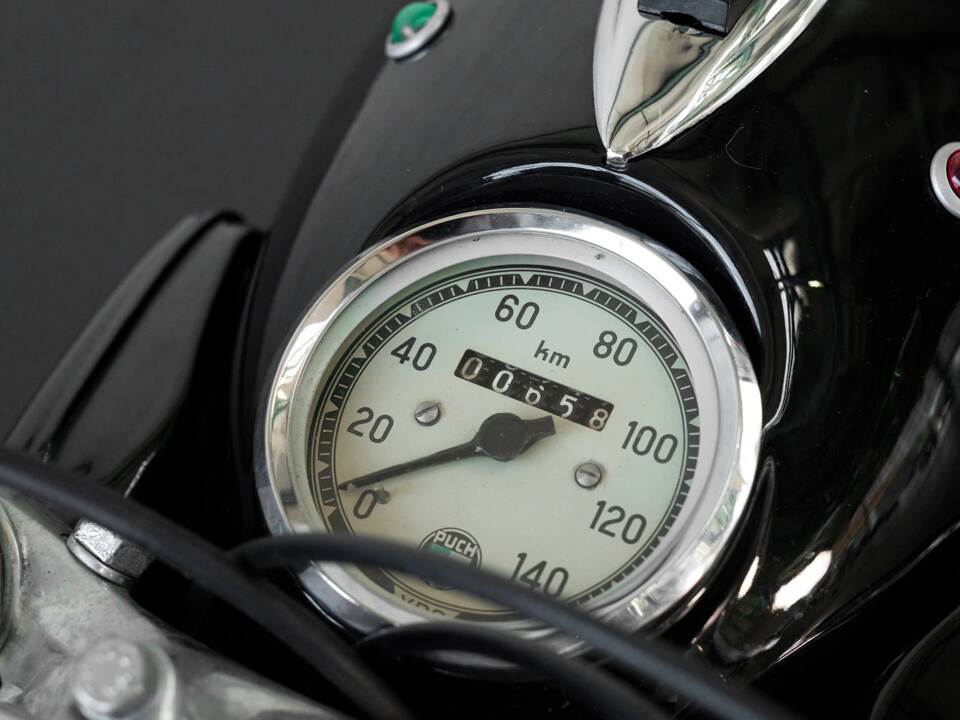 Image 14/20 of Puch 250 SG (1955)