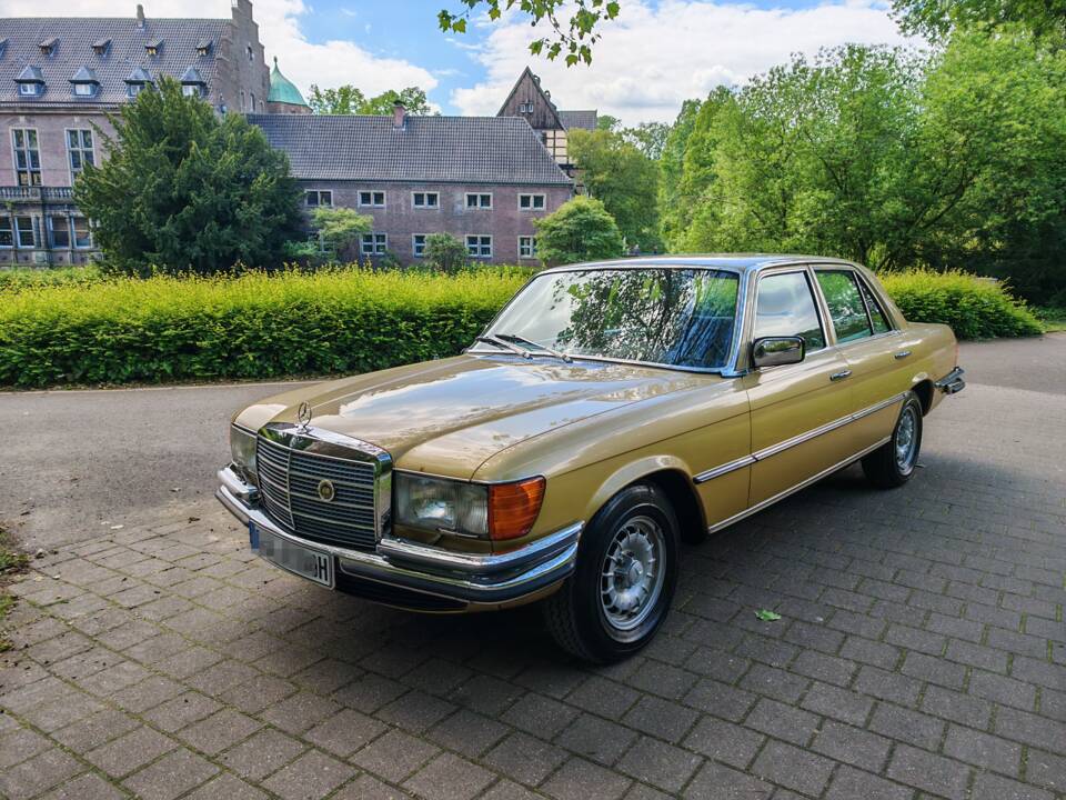 Bild 2/28 von Mercedes-Benz 280 SE (1974)