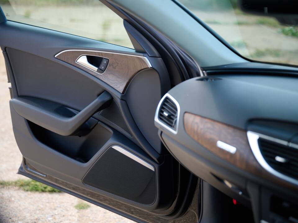 Imagen 27/50 de Audi A6 3.0 TDI allroad quattro (2012)