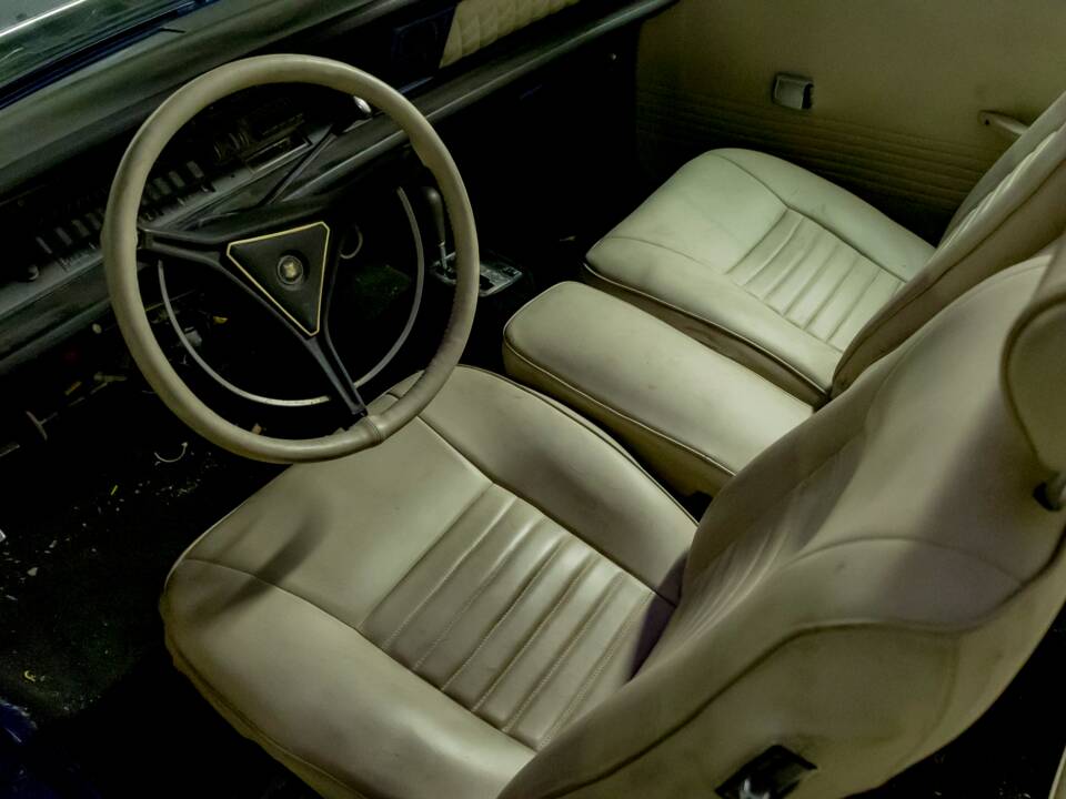 Image 27/50 of Chrysler 300 L (1970)