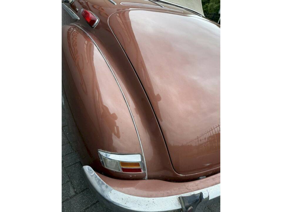 Image 14/32 of Mercedes-Benz 220 Cabriolet A (1952)