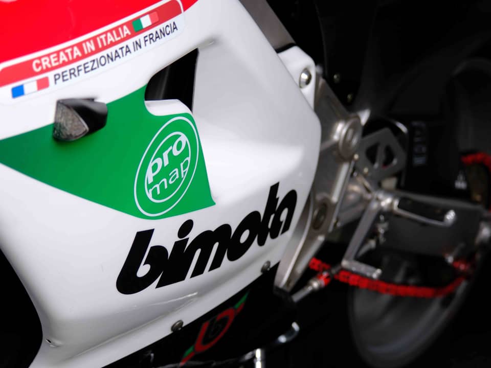 Image 40/94 of Bimota 500 V-Due (2003)