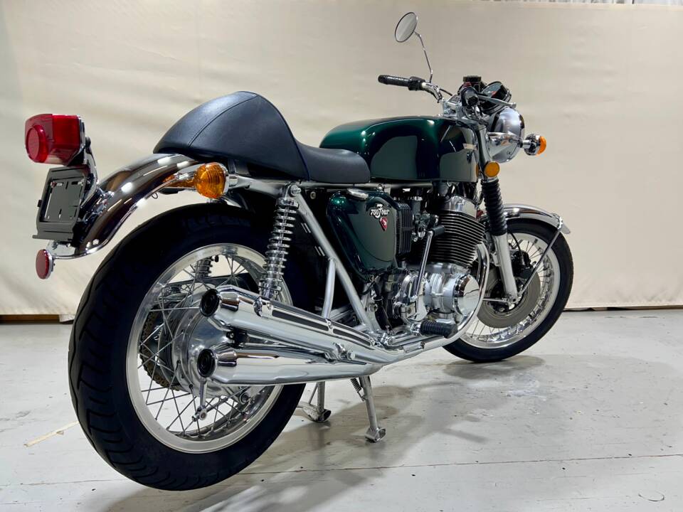 Image 11/16 of Honda CB 750 Four (1973)