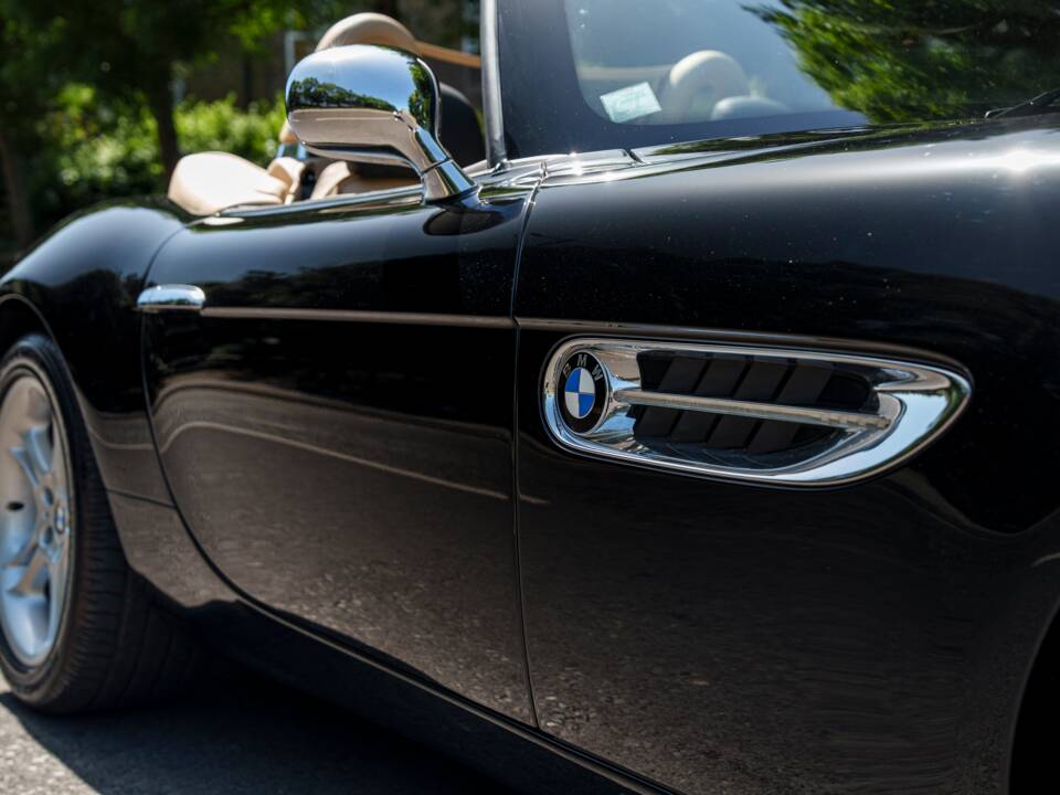 Image 13/30 of BMW Z8 (2003)