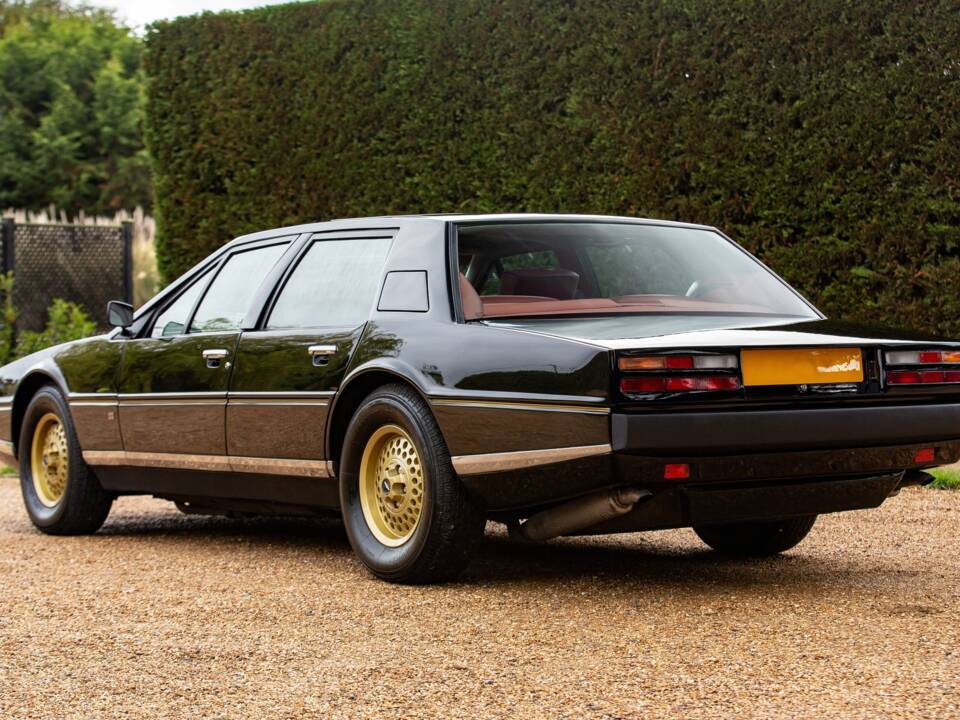 Image 3/43 of Aston Martin Lagonda (1979)