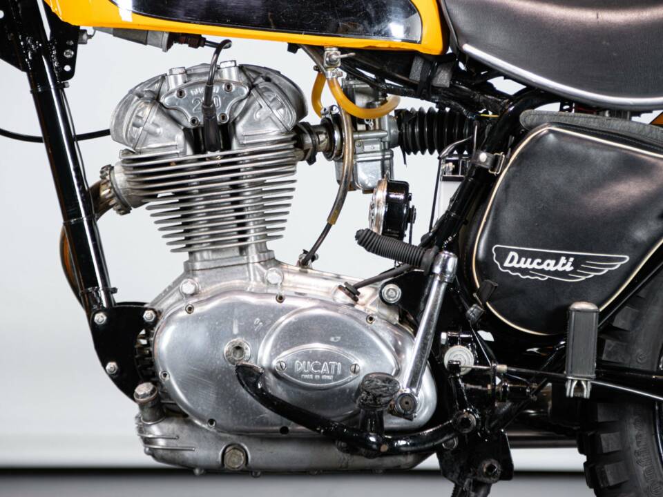 Immagine 22/50 di Ducati 250 Scrambler (1971)