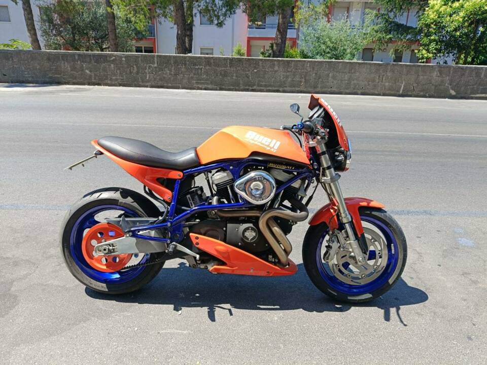 Image 6/48 of Buell X1 Lightning (2000)