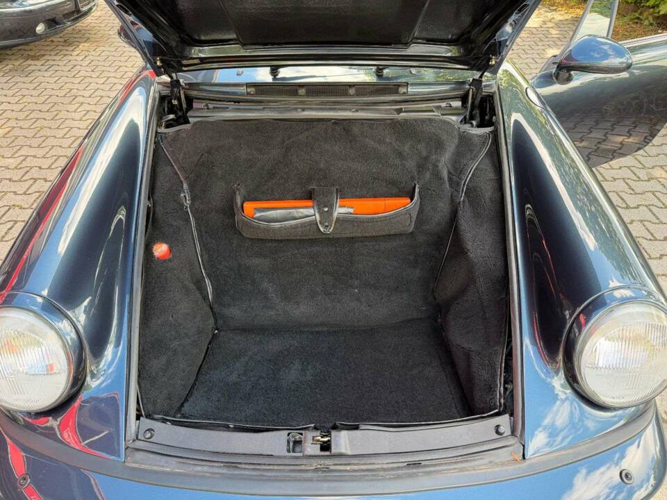 Immagine 22/40 di Porsche 911 Carrera 4 (1990)