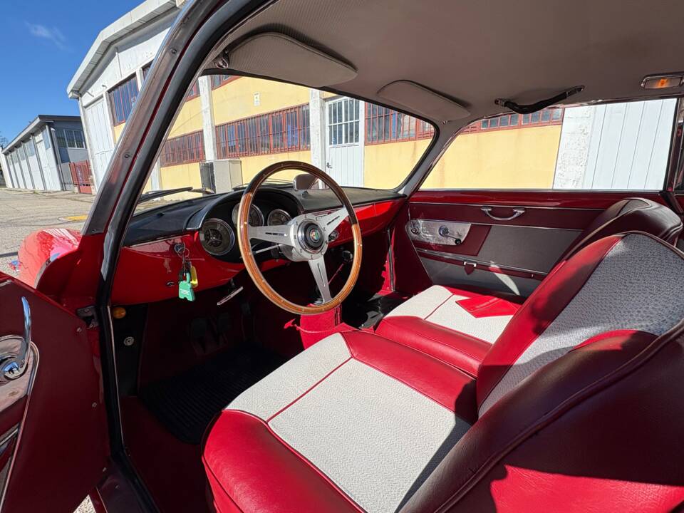 Image 6/25 of Alfa Romeo Giulietta Sprint (1960)