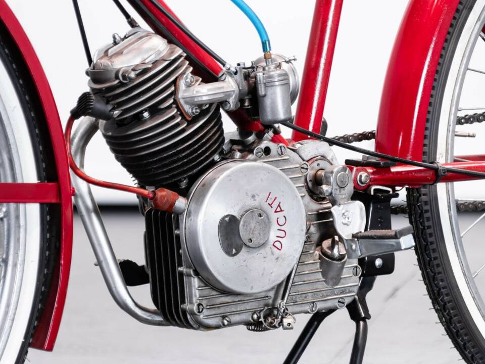 Image 36/46 of Ducati DUMMY (1954)
