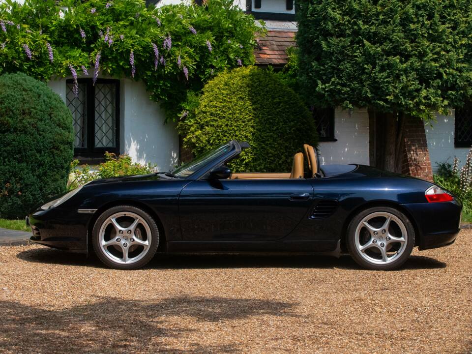 Immagine 28/50 di Porsche Boxster (2004)
